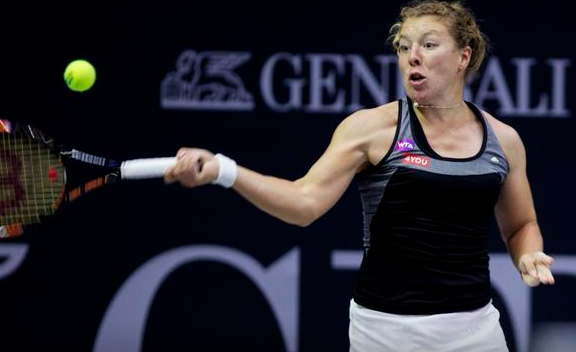 El eterno femenino de una imaginativa pintora