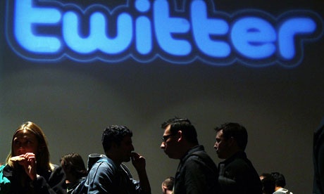 El eterno femenino de una imaginativa pintora