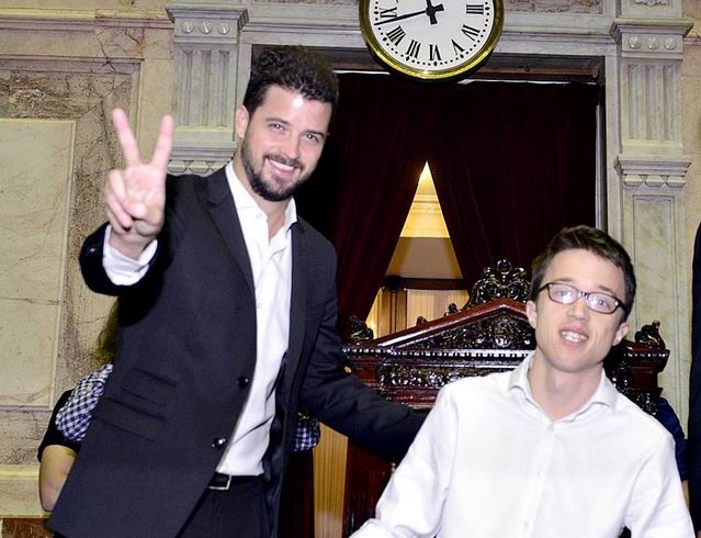 El eterno femenino de una imaginativa pintora