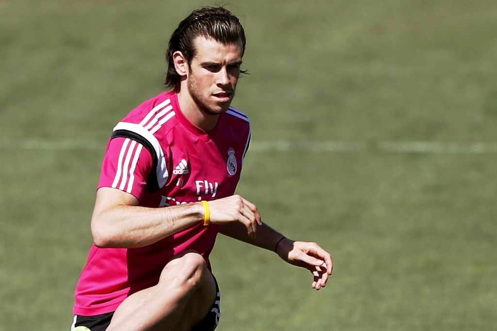 El eterno femenino de una imaginativa pintora