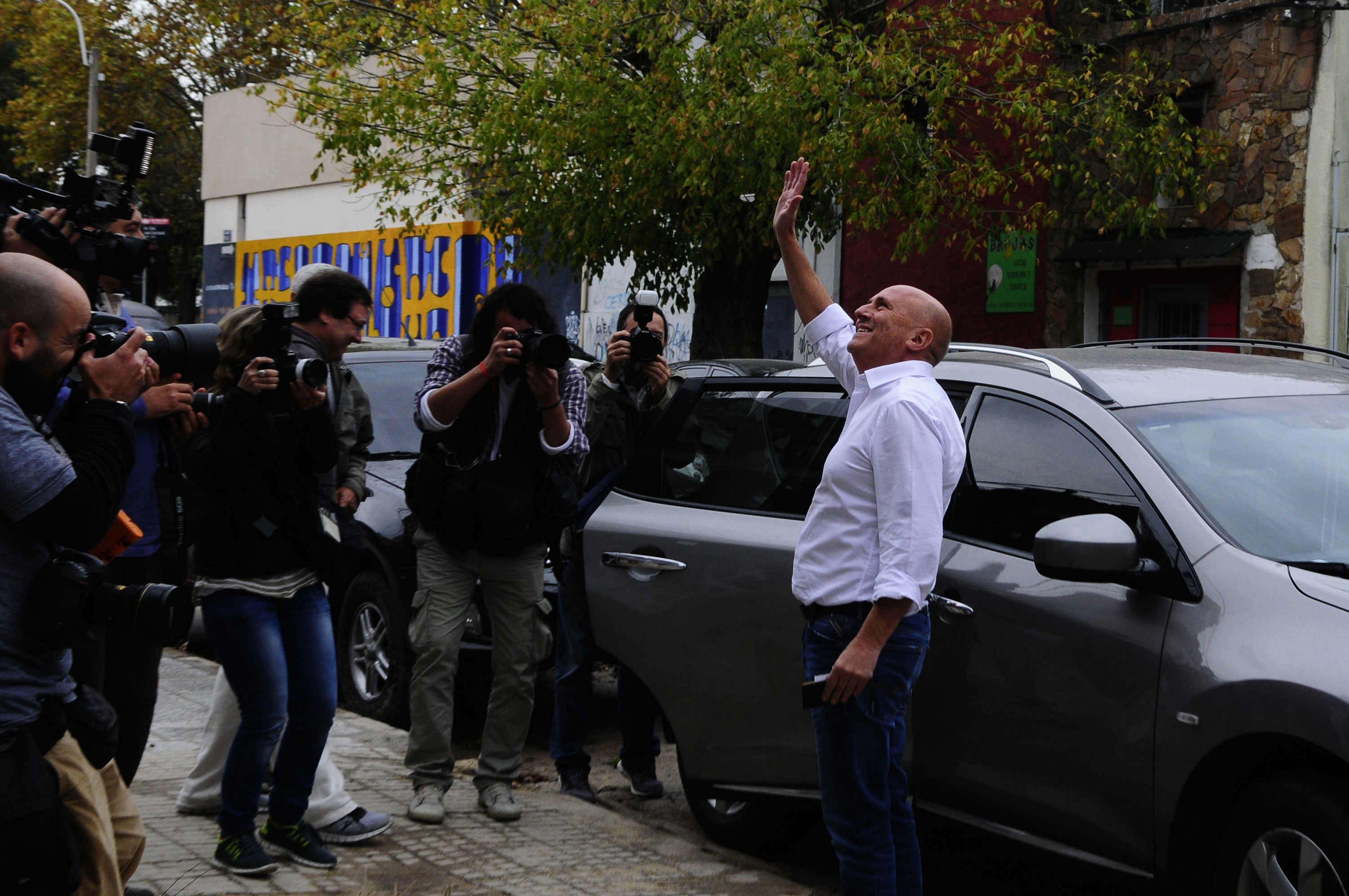 El eterno femenino de una imaginativa pintora