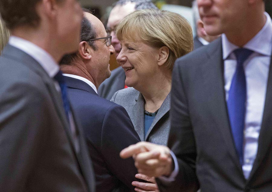 El eterno femenino de una imaginativa pintora