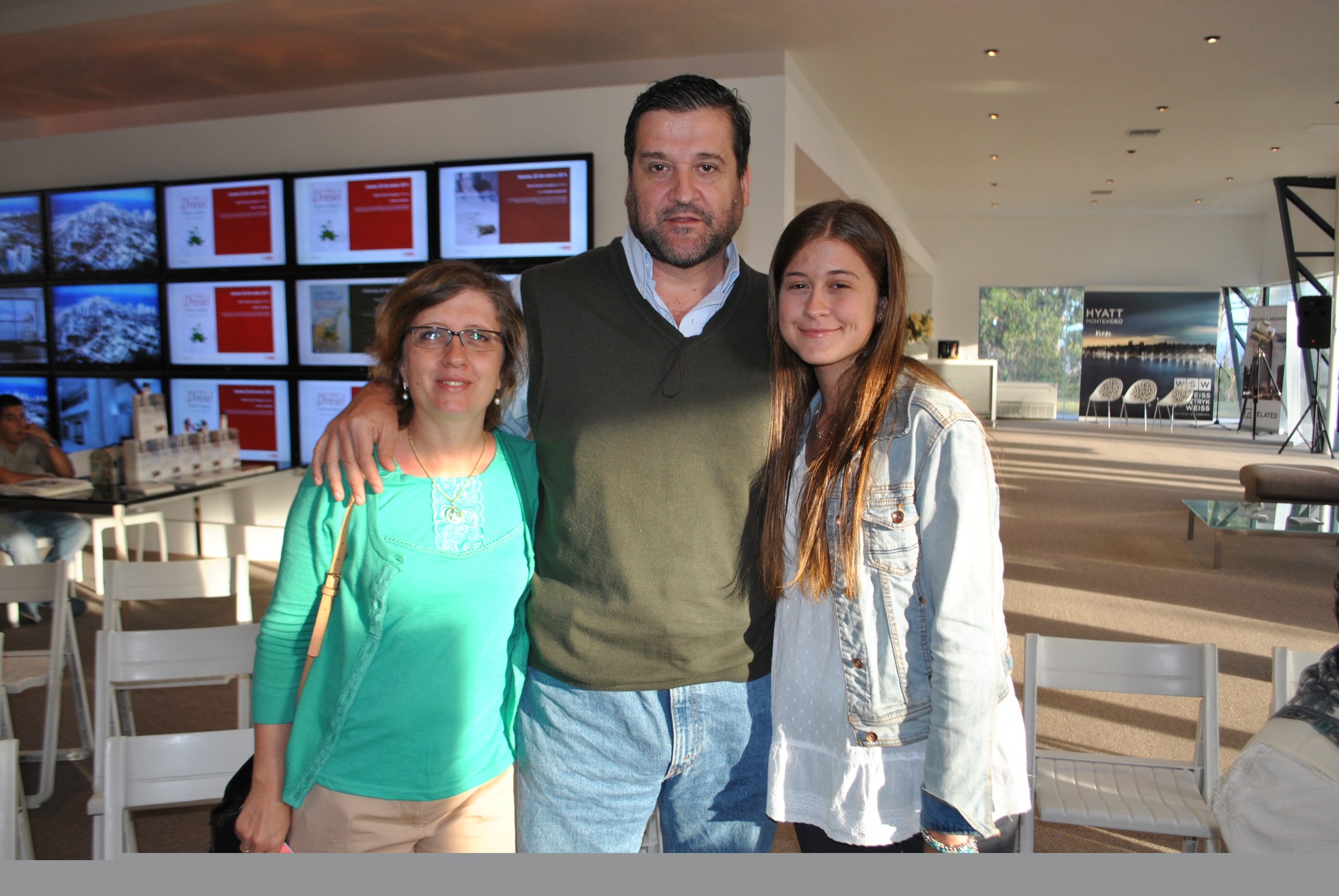 Rosana Tierno, José Pedro y Paula Benedetti.