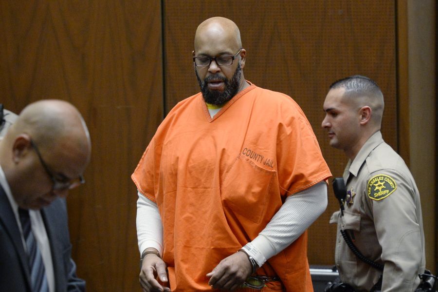 El eterno femenino de una imaginativa pintora