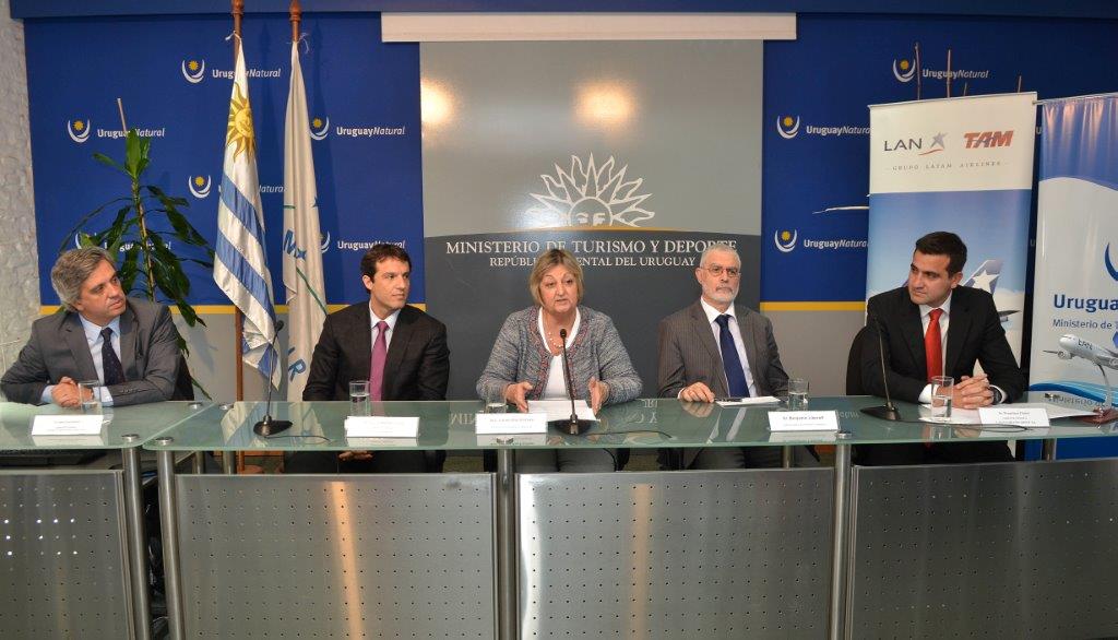 El eterno femenino de una imaginativa pintora