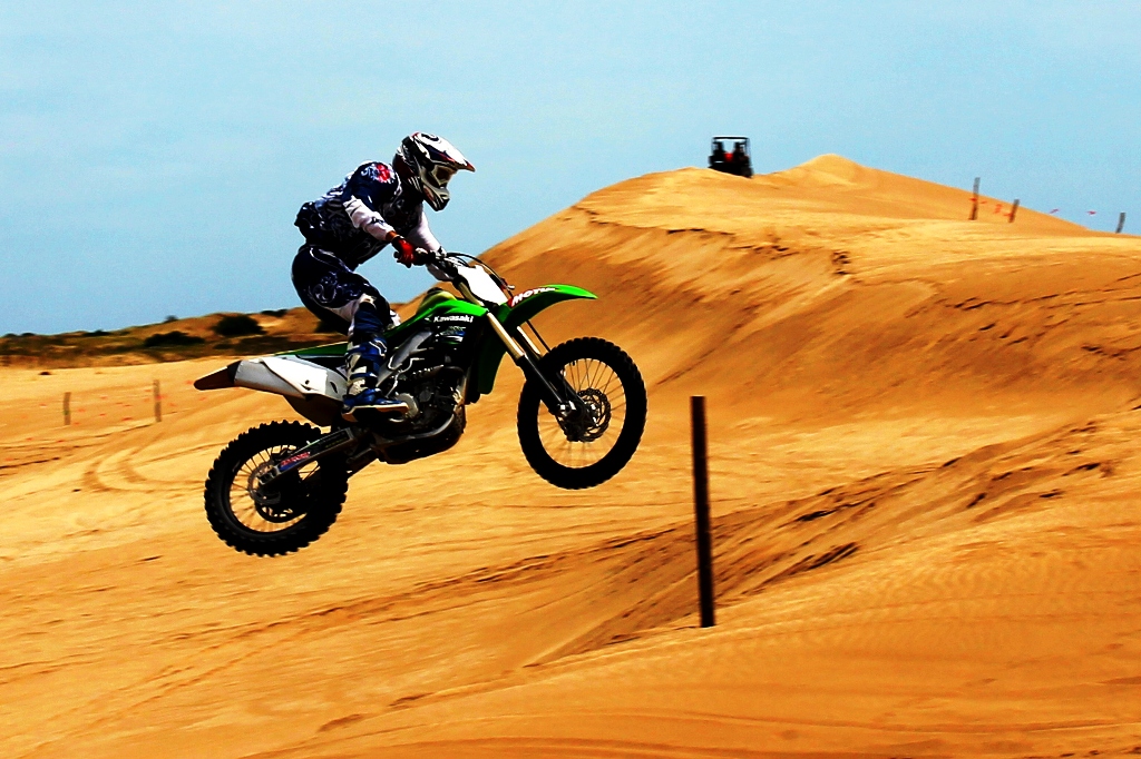 El eterno femenino de una imaginativa pintora