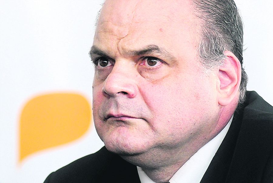 El eterno femenino de una imaginativa pintora