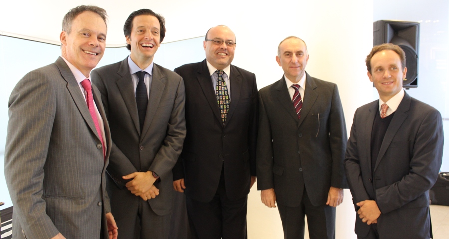 El eterno femenino de una imaginativa pintora