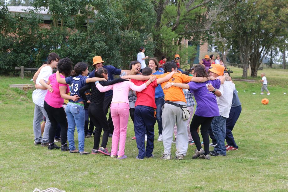 El eterno femenino de una imaginativa pintora