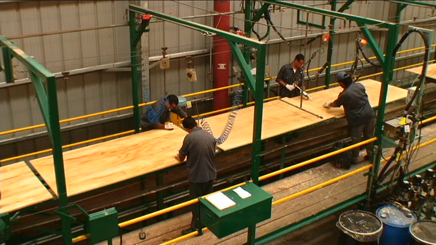 El eterno femenino de una imaginativa pintora