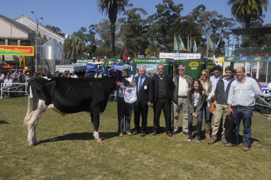 Los Caorsi volvieron a festejar en un Prado inolvidable. Foto: Ariel Colmegna.