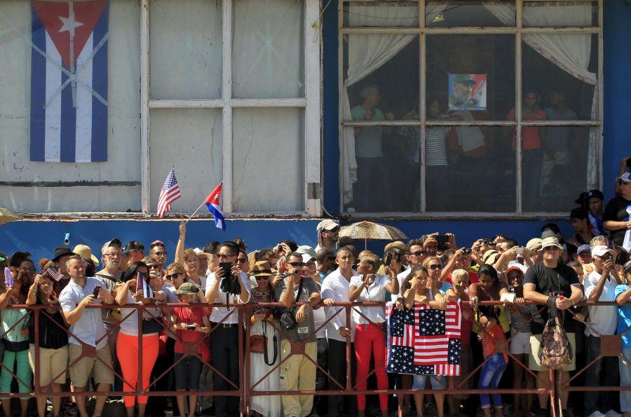 Kerry caminó por La Habana. Foto: AFP.