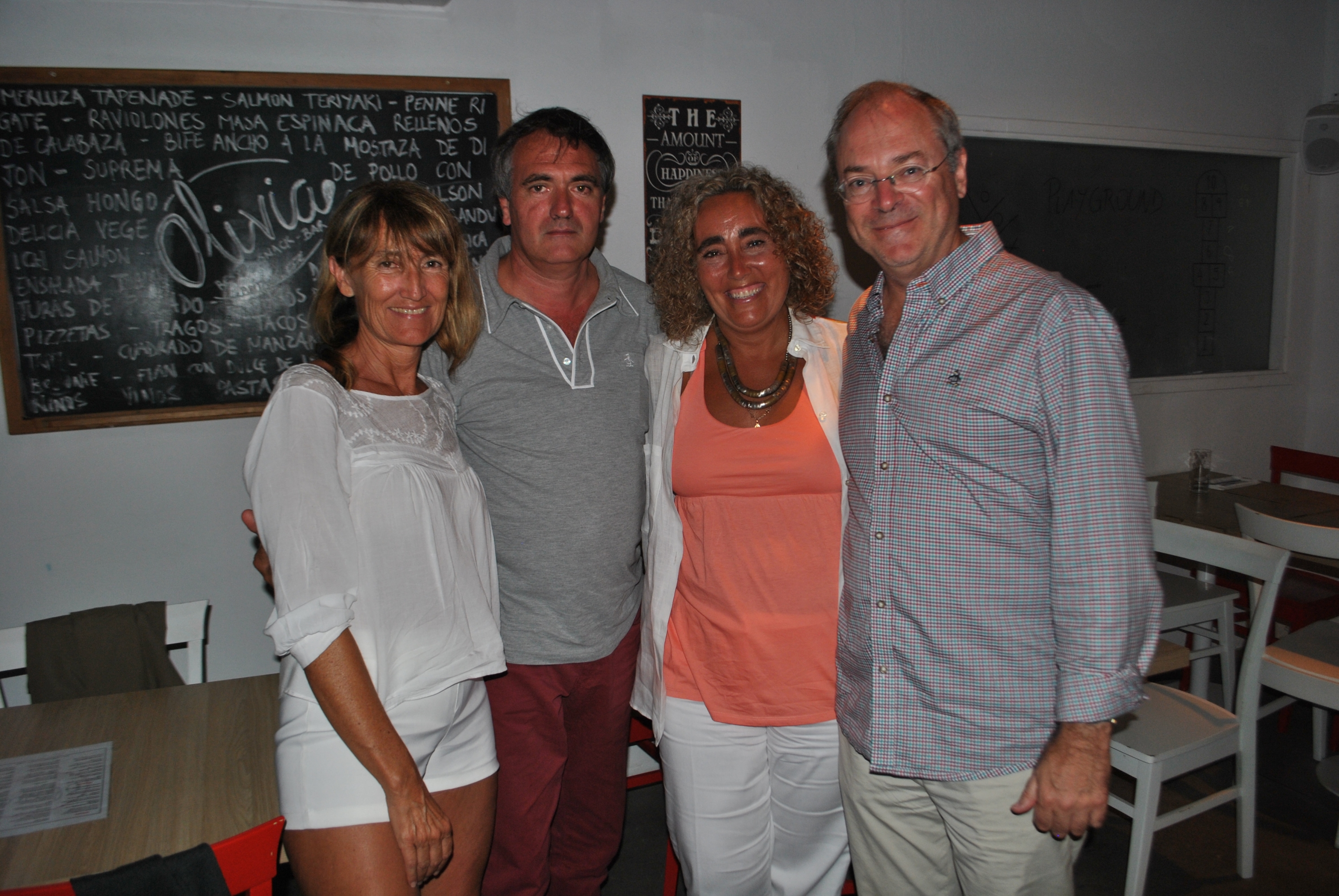 María y Alejo Infante, Karina y Hugo Osnaghi.