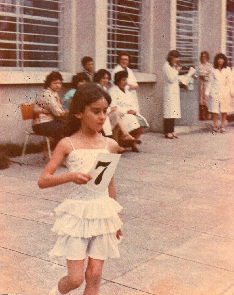 El eterno femenino de una imaginativa pintora