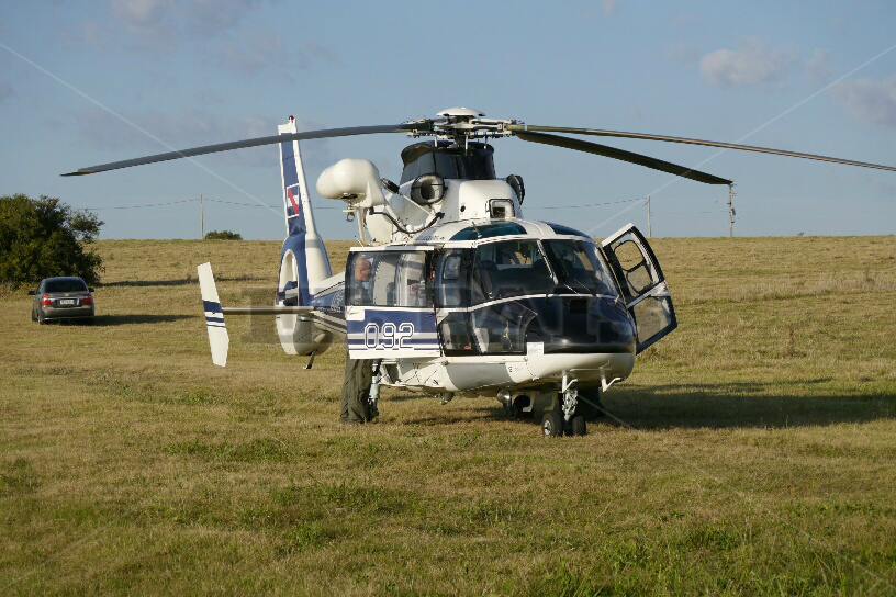 Rescate de avión estrellado en Laguna del Sauce. Foto: Ricardo Figueredo.