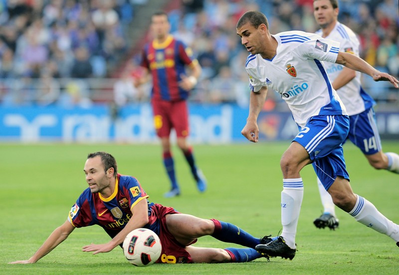 El eterno femenino de una imaginativa pintora