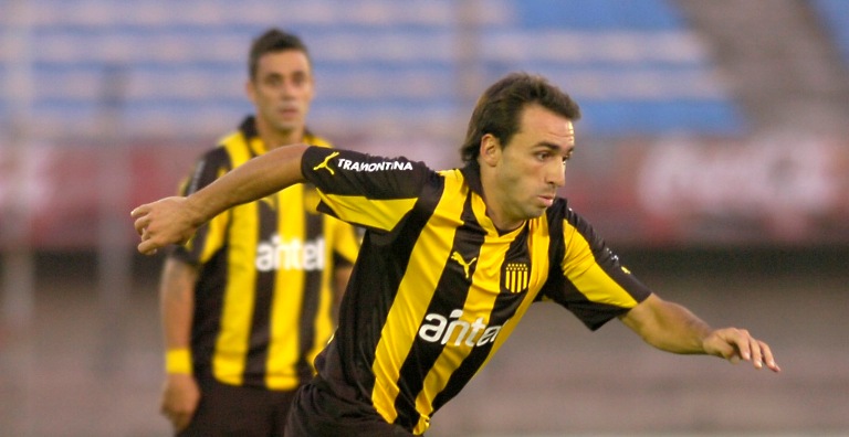 El eterno femenino de una imaginativa pintora