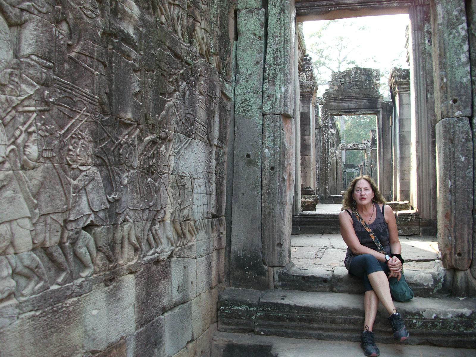 El eterno femenino de una imaginativa pintora