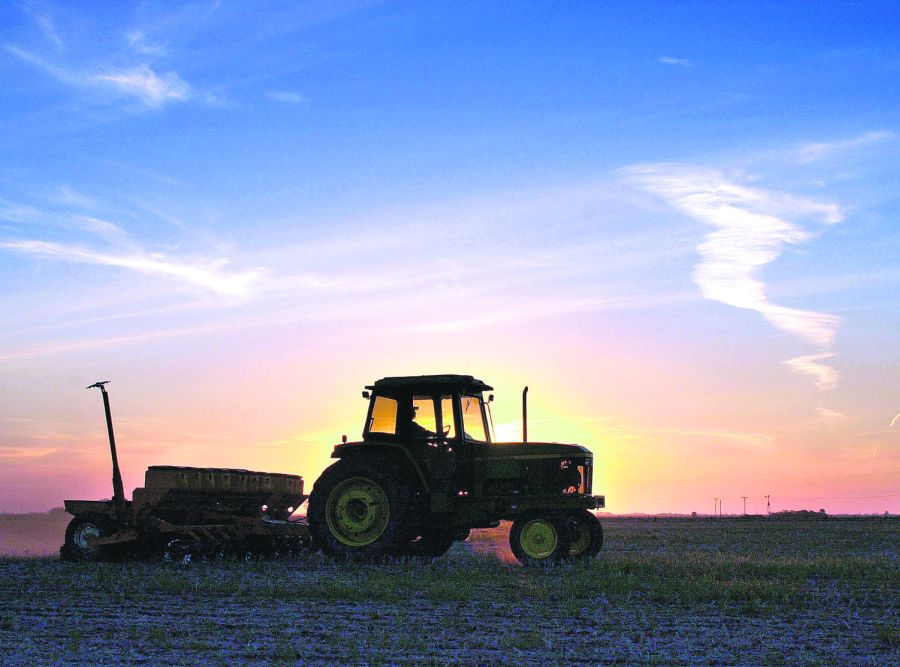 El eterno femenino de una imaginativa pintora