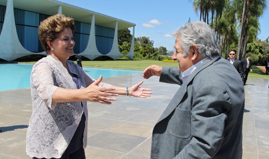 El eterno femenino de una imaginativa pintora