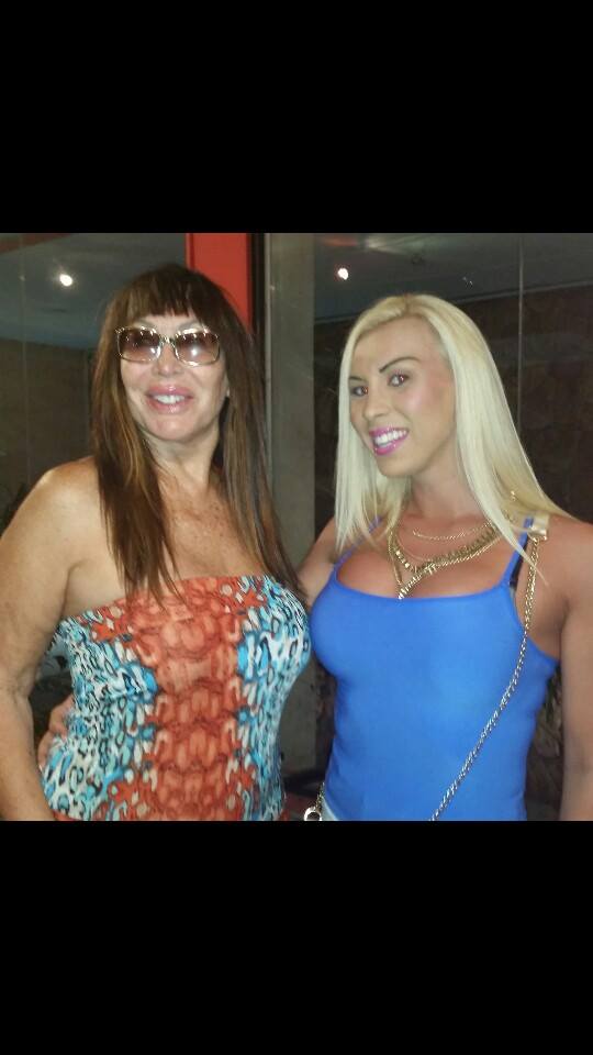 El eterno femenino de una imaginativa pintora