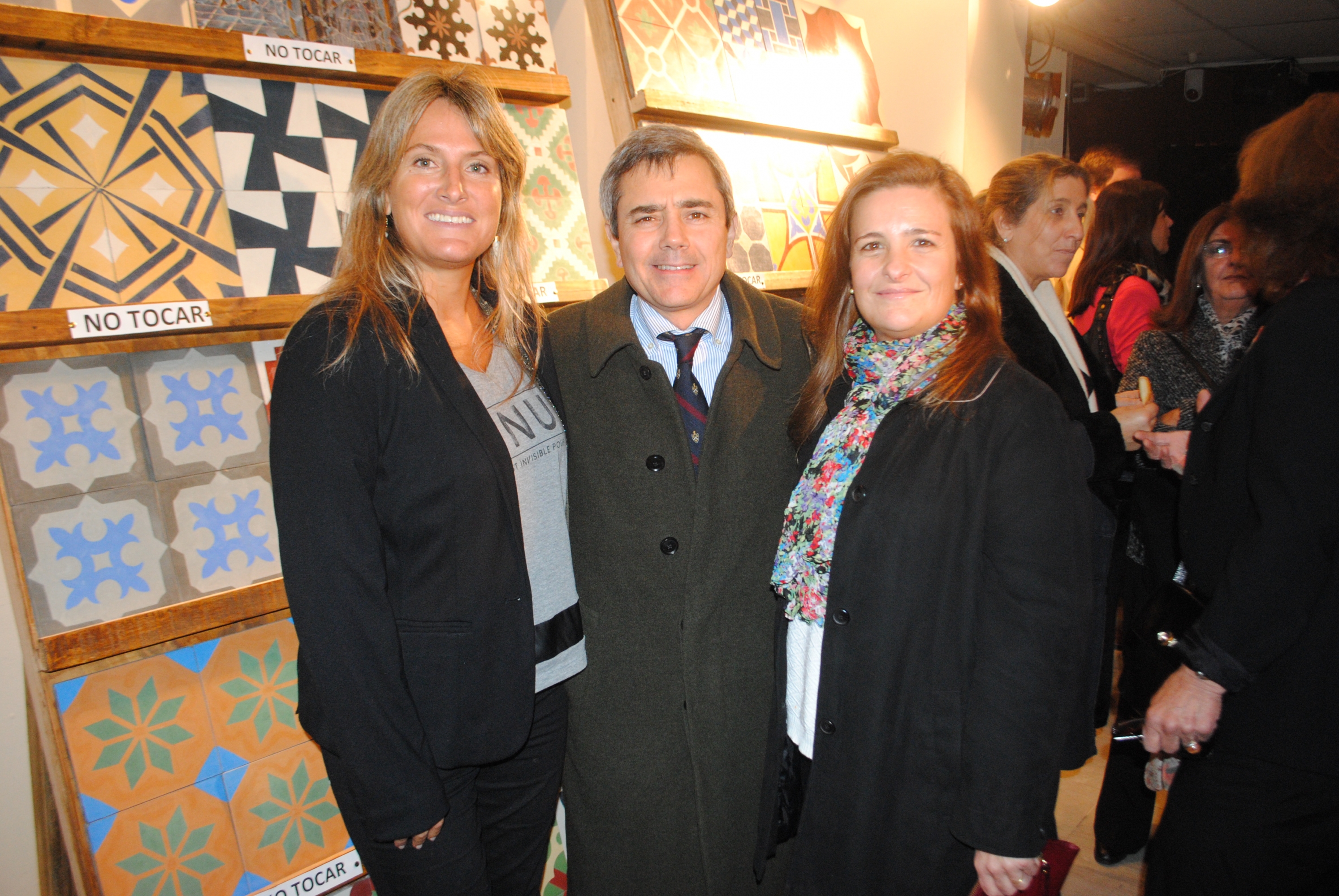 Cecilia Gastelu, Federico Rebagliatti, Mercedes Guelfi.