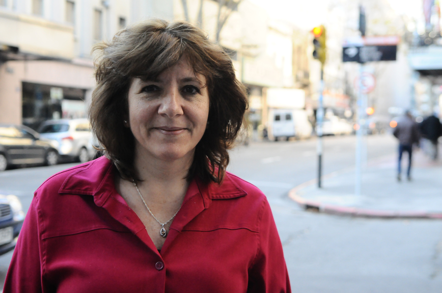 El eterno femenino de una imaginativa pintora