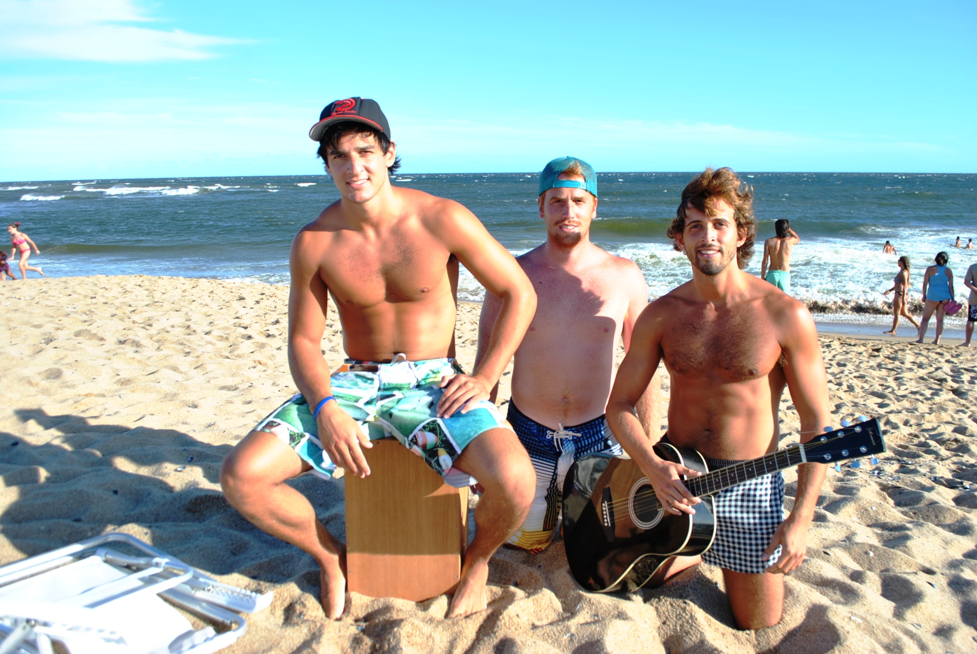 Andrés Tiscornia, Ignacia Abella, Nicolás Cestau.