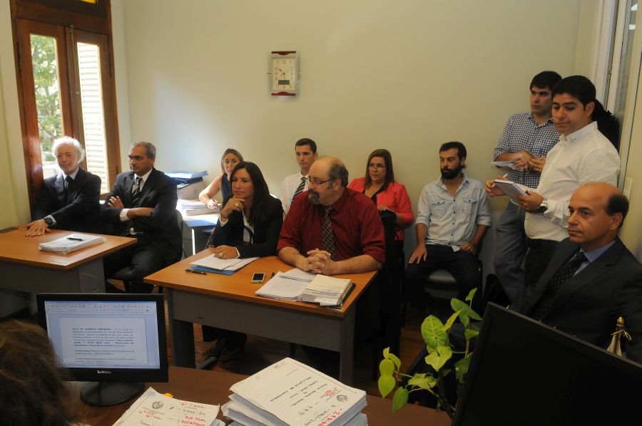 El eterno femenino de una imaginativa pintora