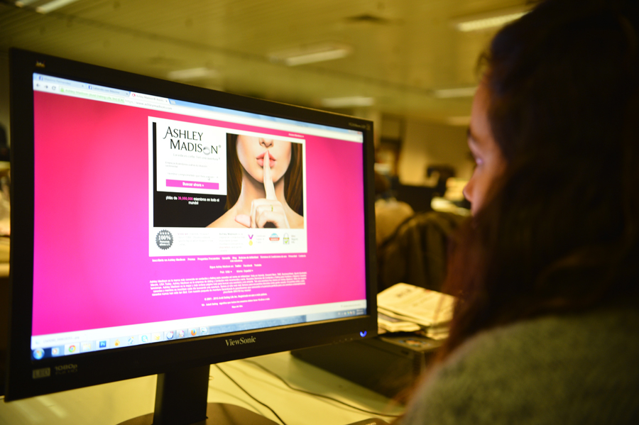 El eterno femenino de una imaginativa pintora