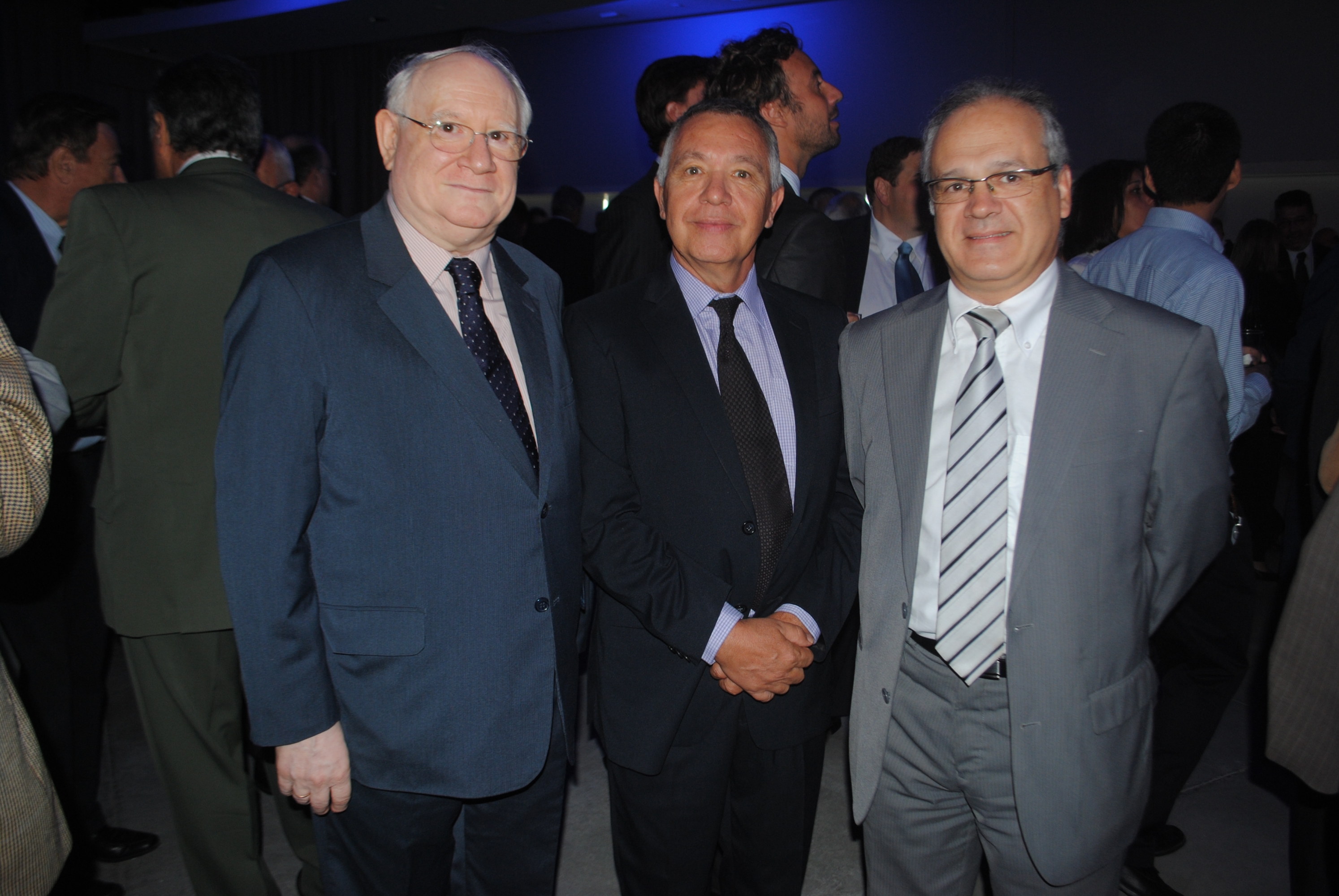 Oscar Bottinelli, Alain Galaup, embajador de Grecia Luis Abatis.