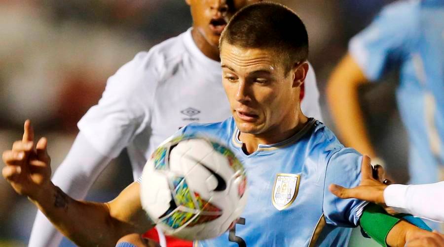 Capitán. Nahitán Nandez es uno de los referentes de Uruguay. Foto: Archivo El País