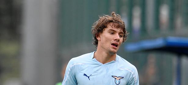 El eterno femenino de una imaginativa pintora