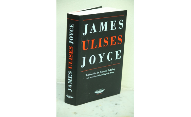 El eterno femenino de una imaginativa pintora