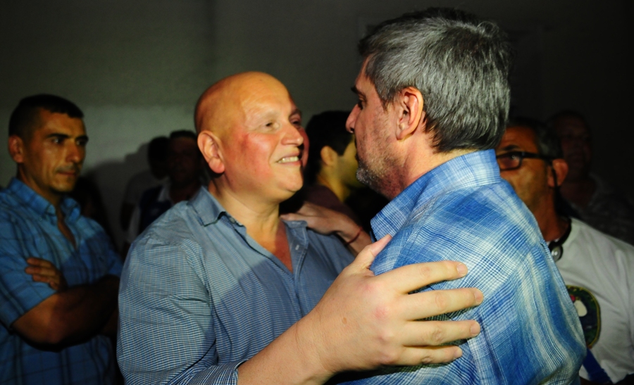 El eterno femenino de una imaginativa pintora