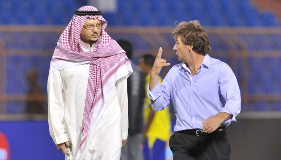 El eterno femenino de una imaginativa pintora