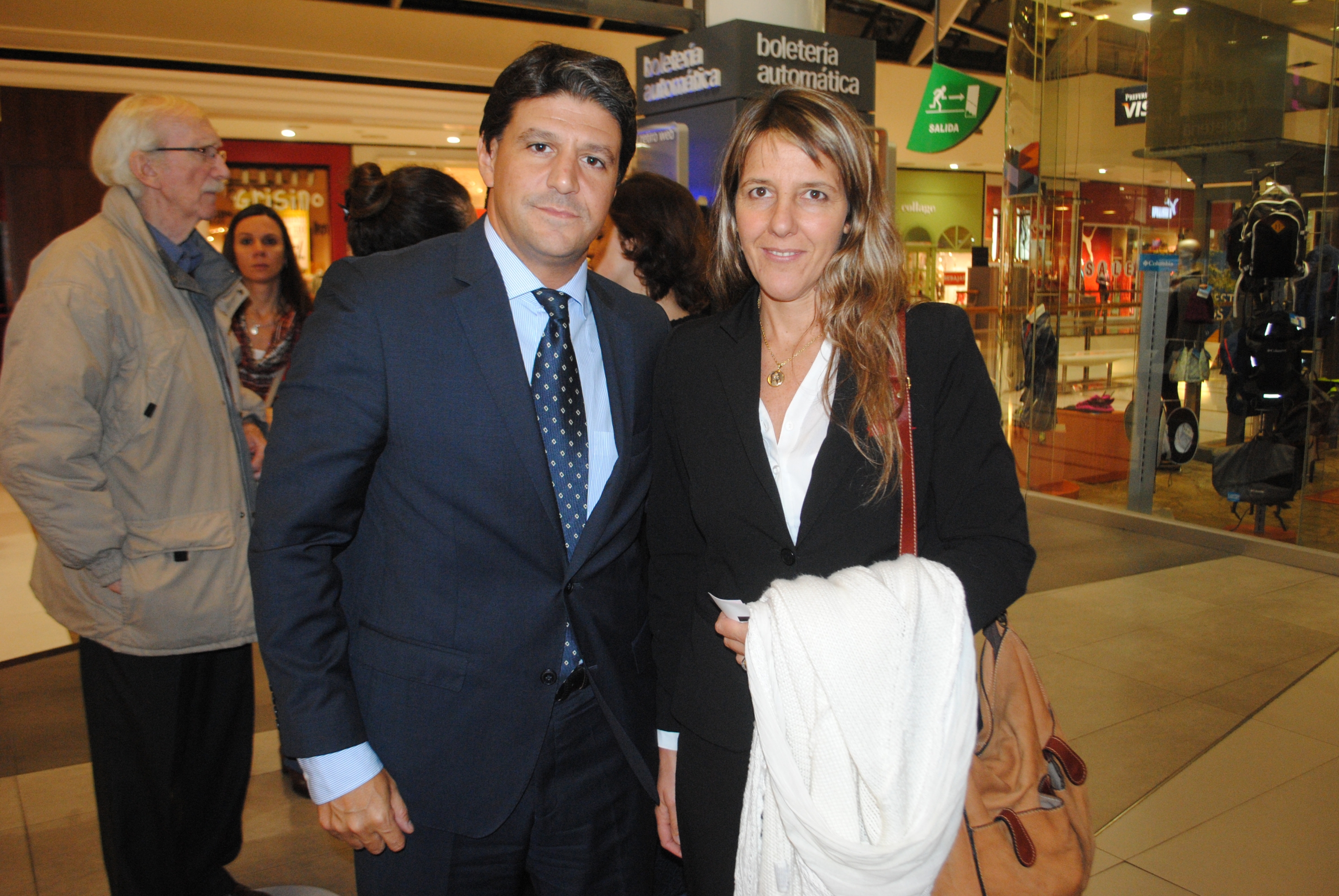 Diego Aicardi, Ana Stirling.