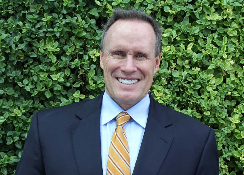 El eterno femenino de una imaginativa pintora