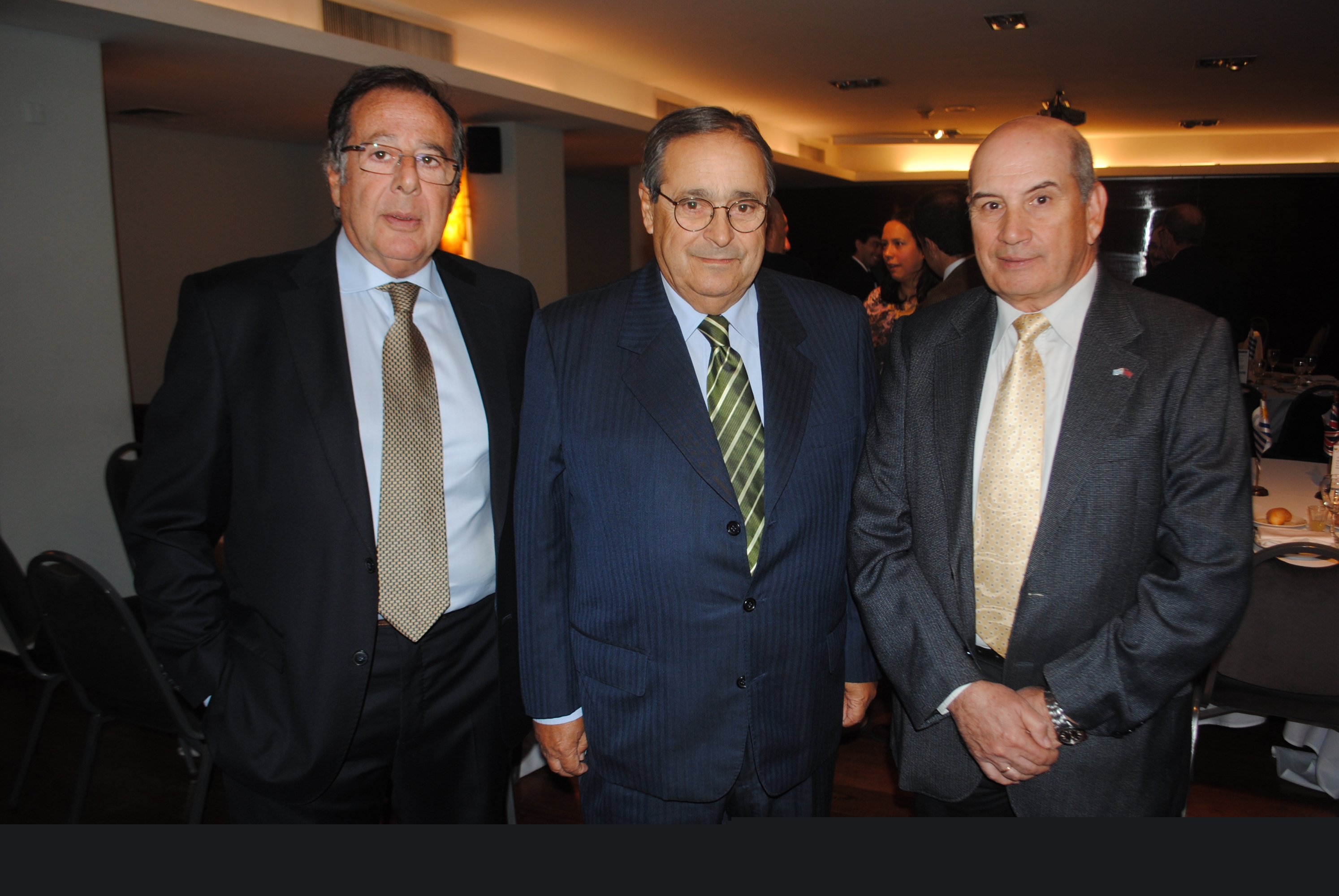 Fernando Garay, Ricardo Rodríguez, Daniel Alayón.