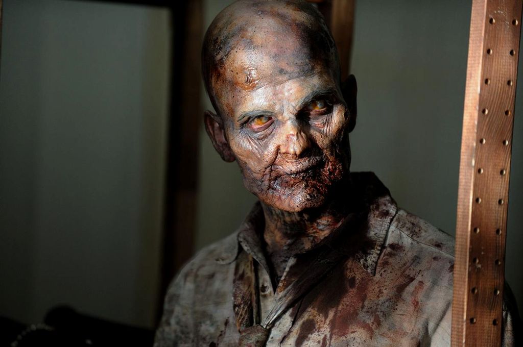 El eterno femenino de una imaginativa pintora