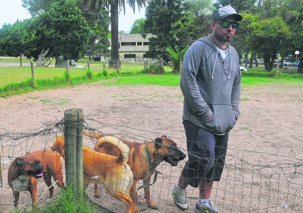 El eterno femenino de una imaginativa pintora