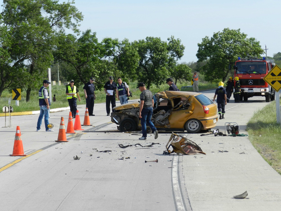 El eterno femenino de una imaginativa pintora