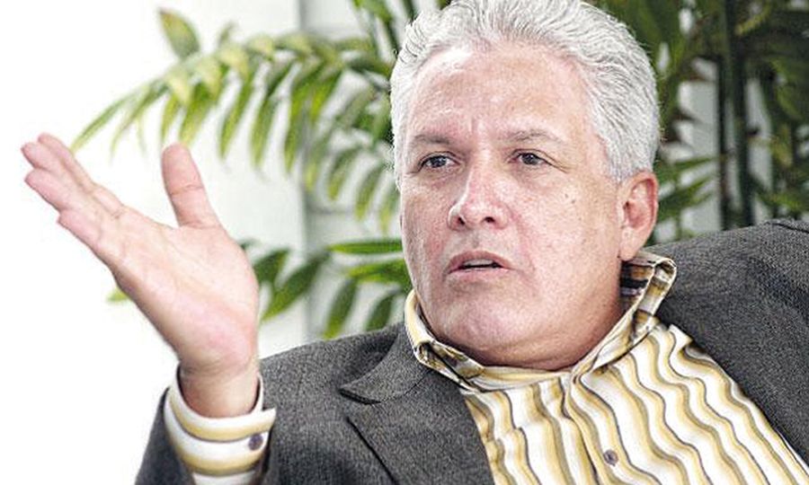 El eterno femenino de una imaginativa pintora