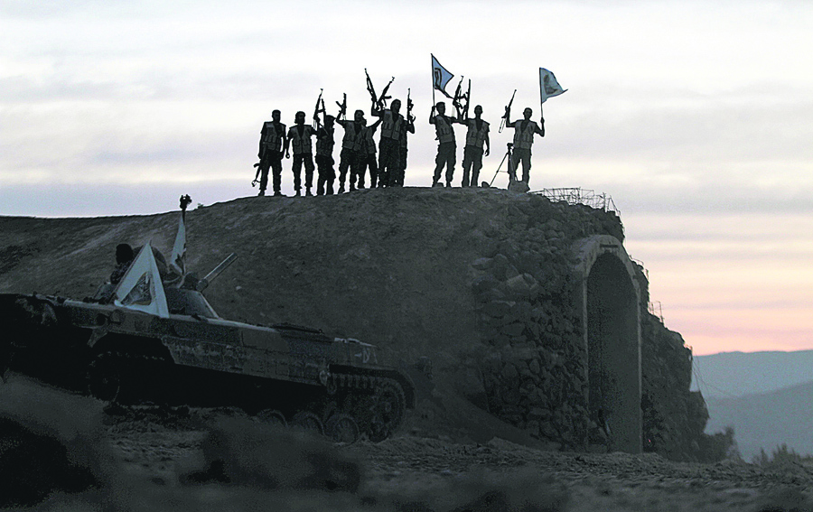 El eterno femenino de una imaginativa pintora