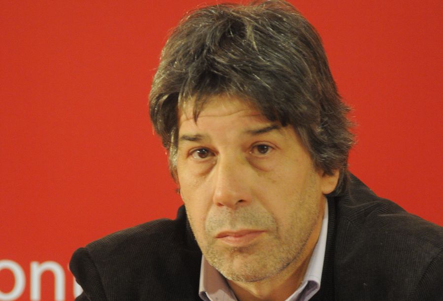 El eterno femenino de una imaginativa pintora