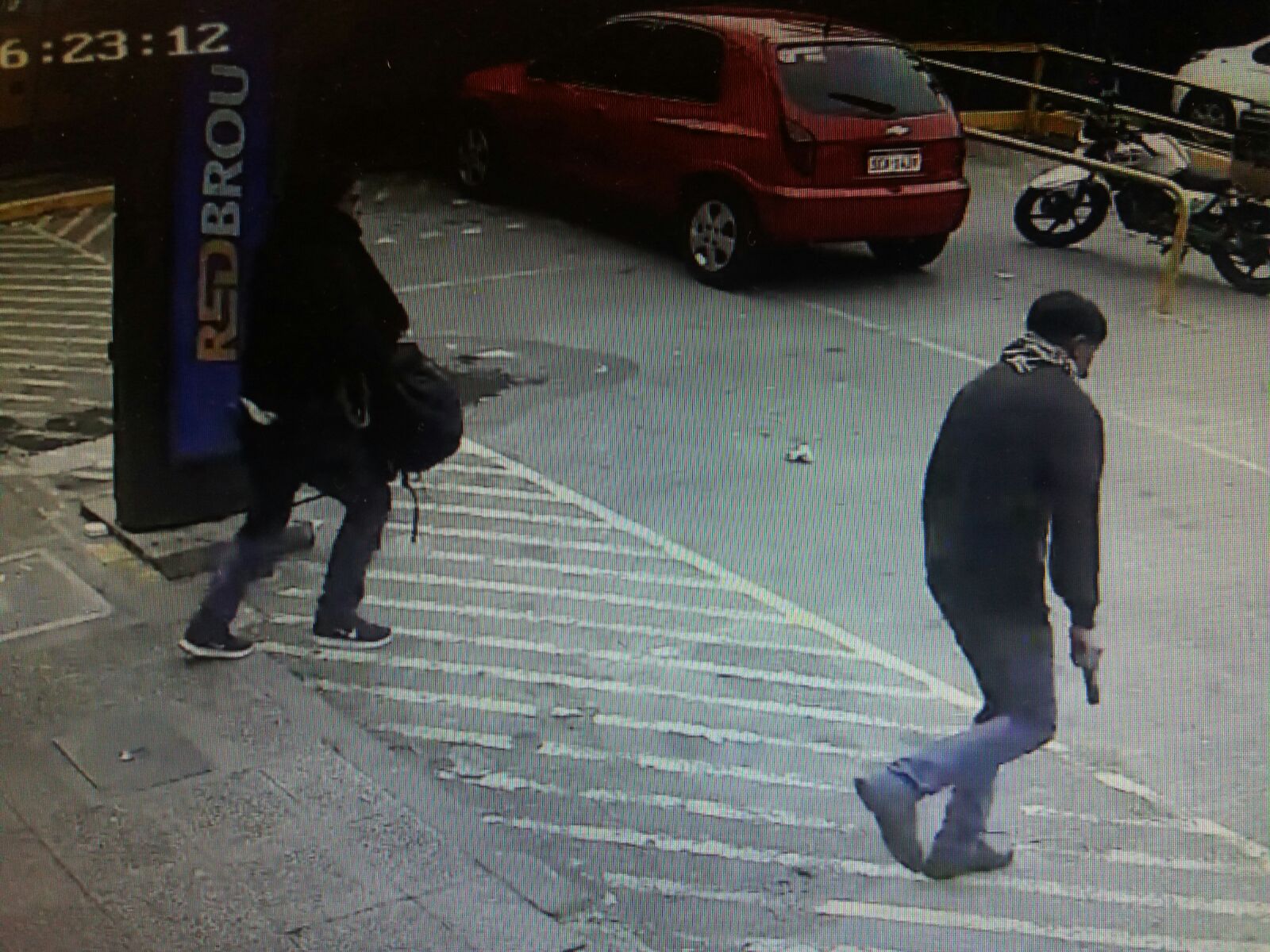 Asalto a RedBrou de Sayago.