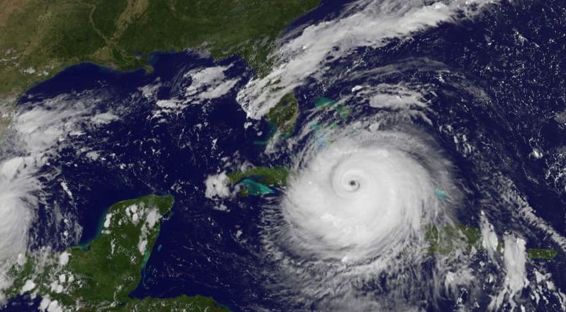 El eterno femenino de una imaginativa pintora