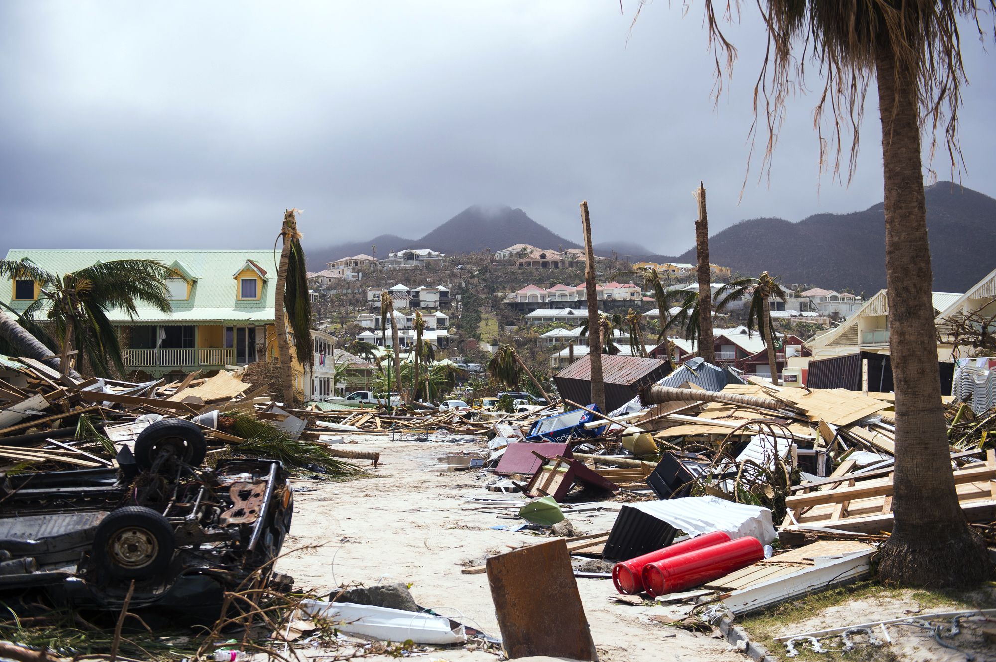 Los destrozos que dejó el huracán Irma en la isla San Martín. Foto: AFP