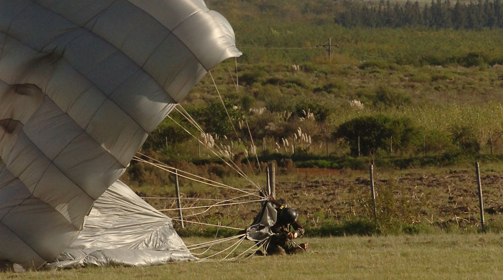El eterno femenino de una imaginativa pintora