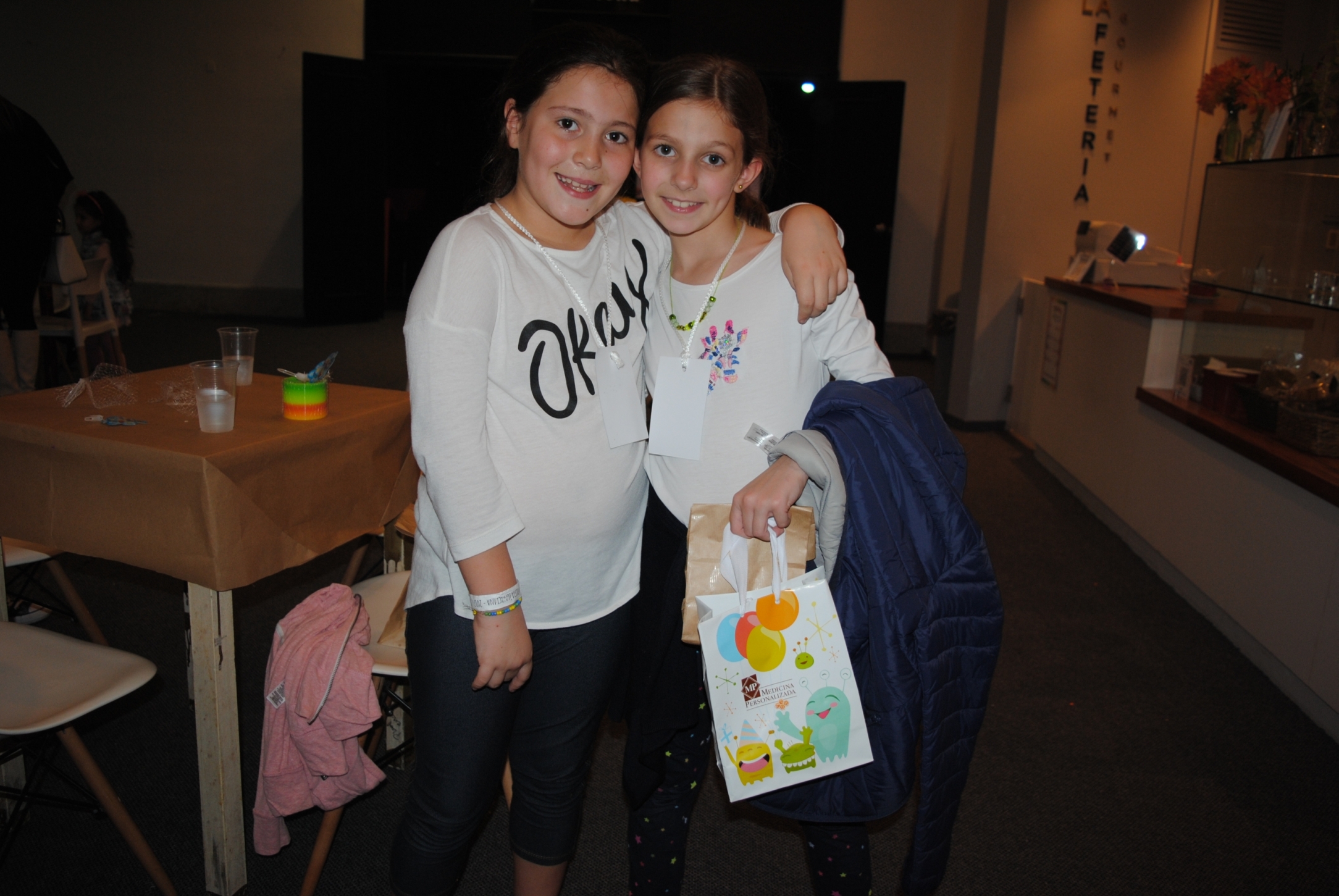 Lucía Viola, Lara Forcheri.